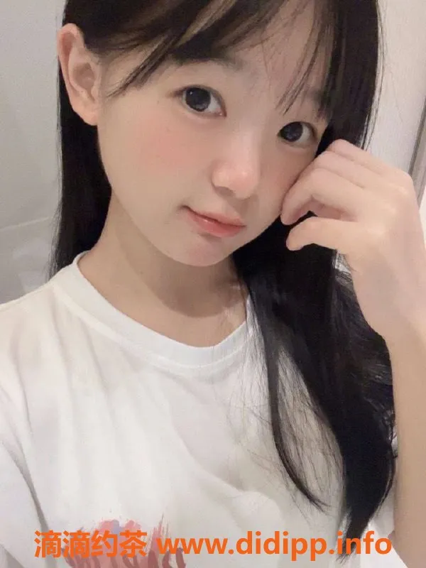 广州楼凤-天河嫩妹沫沫，18岁，900元/1次