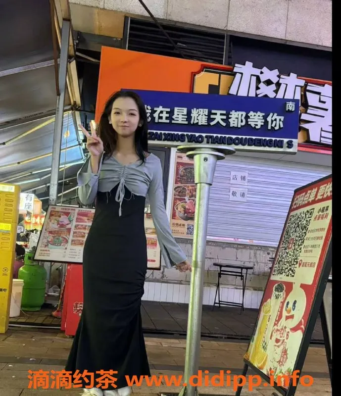 成都楼凤-成都#小媛，17岁娇小排骨精，500元服务