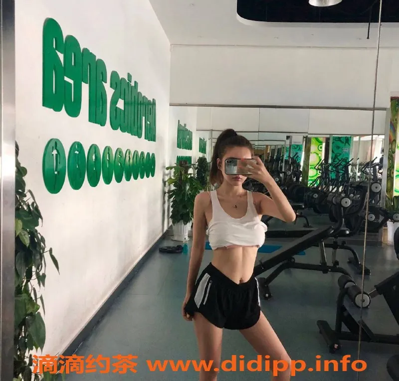 杭州楼凤-杭州夏雨：165cm 45斤 34C健身女神，陪浴调情