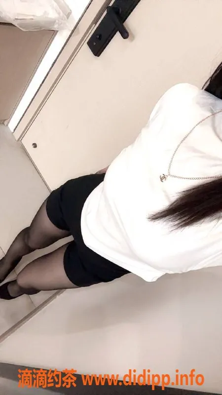 深圳楼凤-深圳坂田小耳朵，02年163cm、47kg，千元档体验