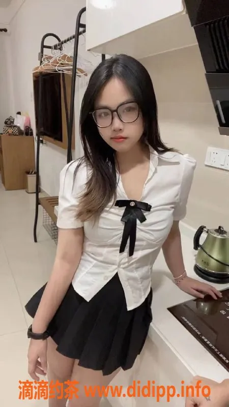 广州楼凤-白云嫩妹小冉，600元约会服务！