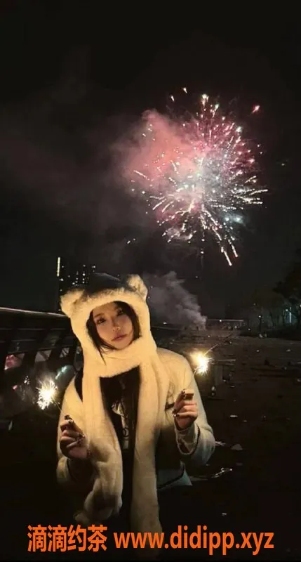 广州楼凤-荔湾傲娇美，嫩妹体验只需1000