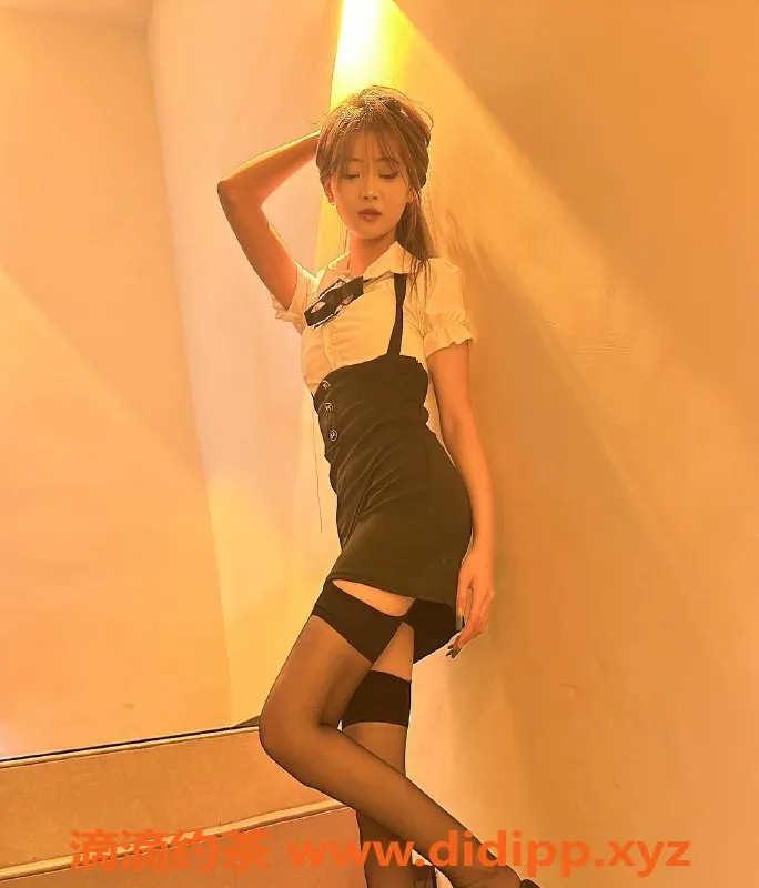 深圳楼凤-南山冉冉18岁嫩妹，168cm 45kg千元档服务