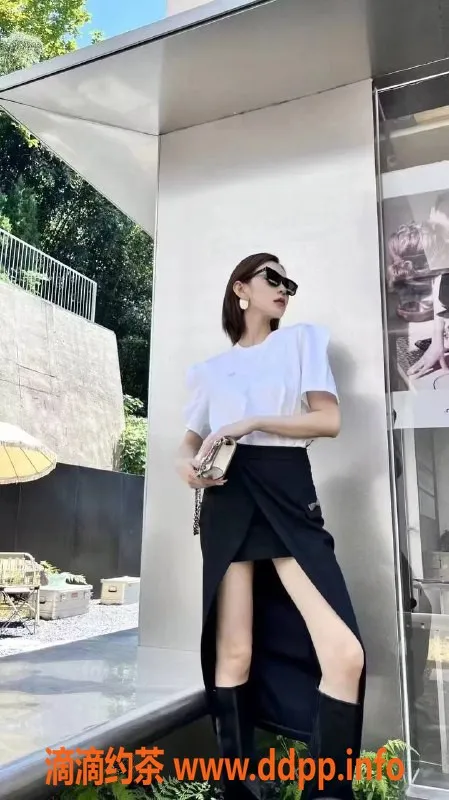 北京楼凤-朝阳区爱丽丝，1200起，中小口艺角色扮演