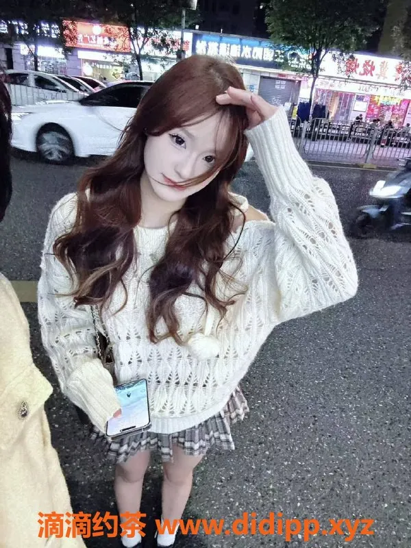 深圳楼凤-深圳福田灵灵，19岁嫩妹，158b，45kg，千元档