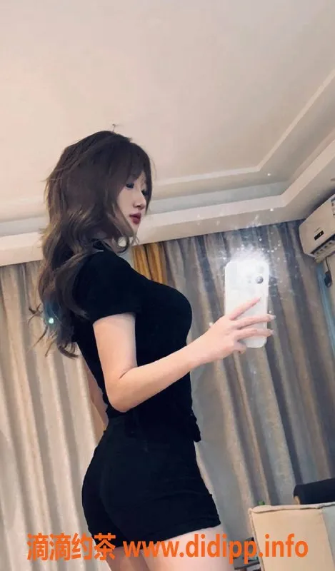 广州楼凤-天河嫩妹小乔，800元享专业服务