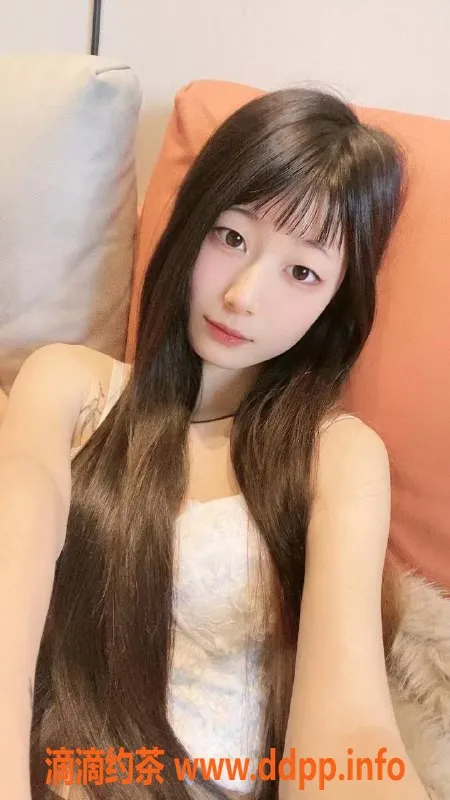 杭州楼凤资源信息,拱墅18岁嫩妹小雪，165身高，800起约！