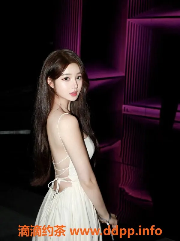 杭州外围资源信息,萧山区小甜甜，167大胸D，皮肤雪白