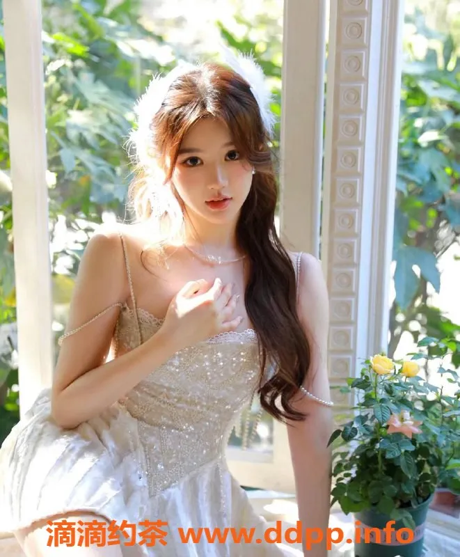 杭州外围-萧山区小甜甜，167大胸D，皮肤雪白