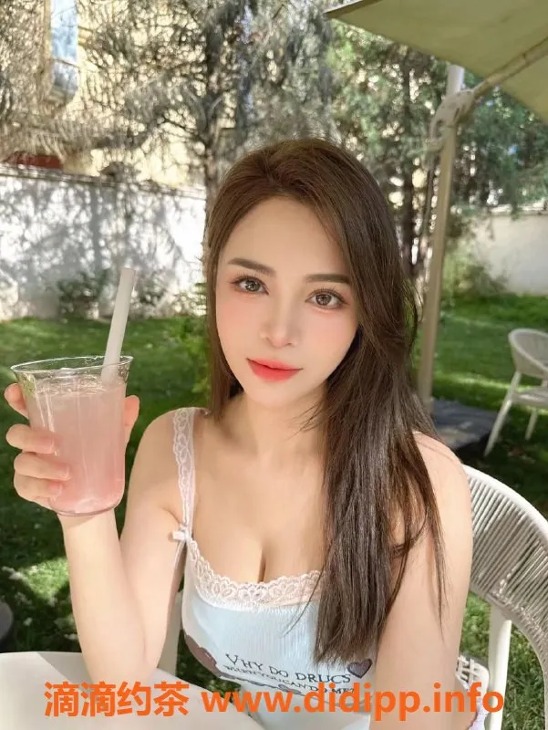 杭州楼凤-萧山亲民妹子诗诗，温柔服务等你体验