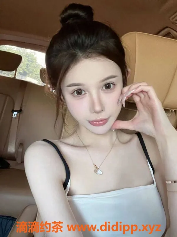 深圳楼凤资源信息,福田小羽，双飞制服丝袜1800元体验