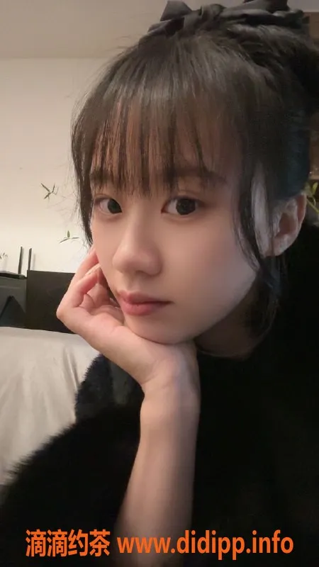 杭州楼凤-滨江区19岁桃子，170均匀身材，超贴心服务！