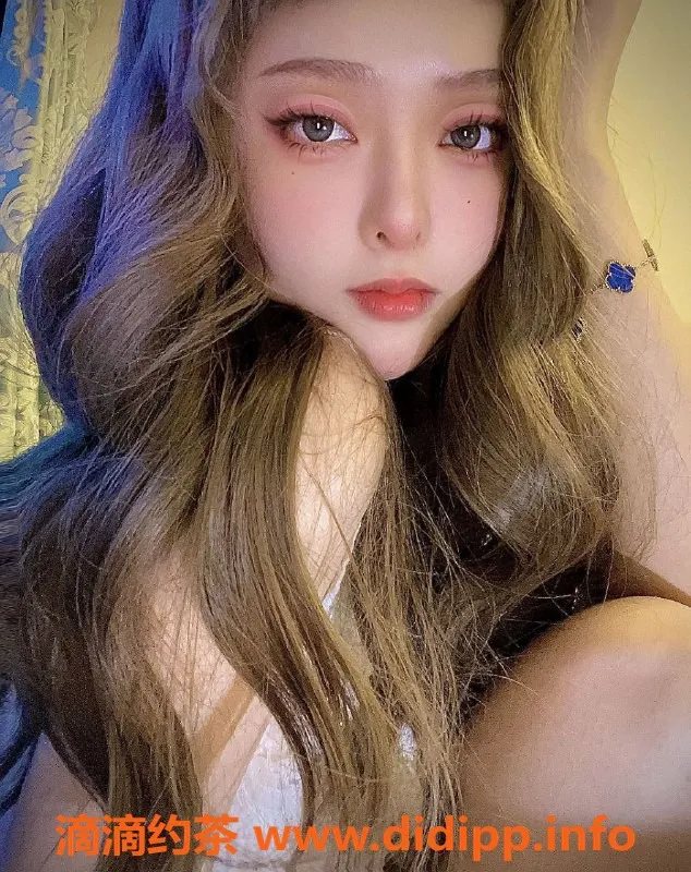 上海楼凤-普陀金锁，162身高B+大胸，1300元起