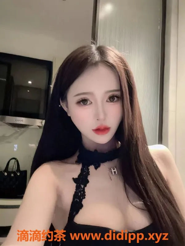 杭州楼凤-杭州香奈儿 173cm大胸美女，1200元约会