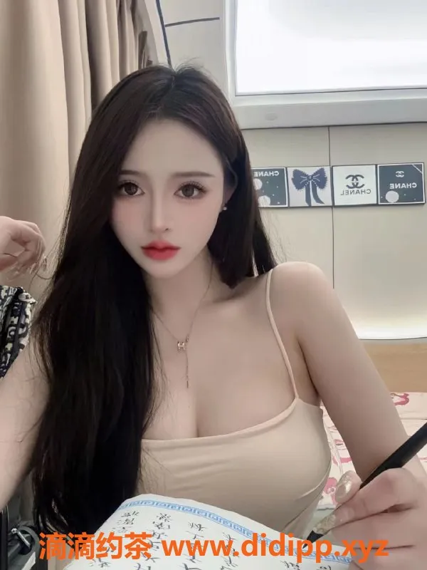 杭州楼凤-杭州香奈儿 173cm大胸美女，1200元约会