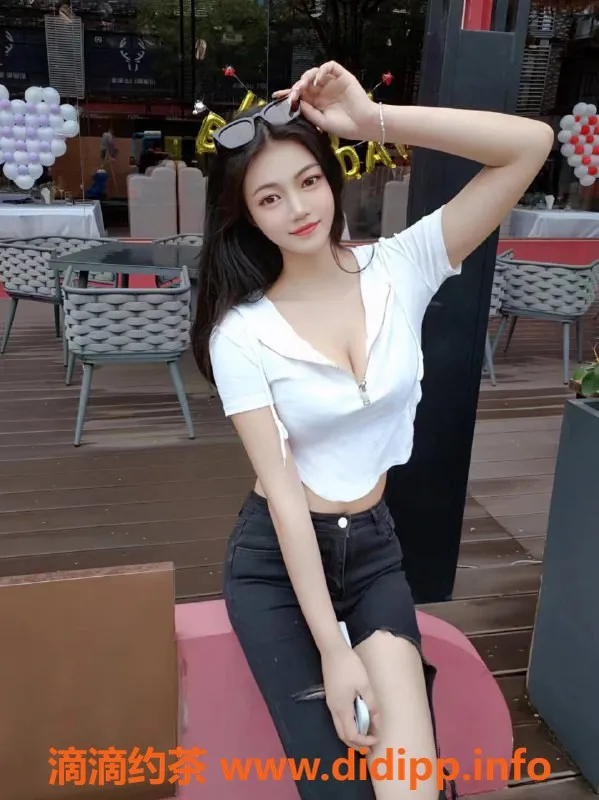 深圳楼凤-南山大橙子，170cm高身材比例，消费900P起