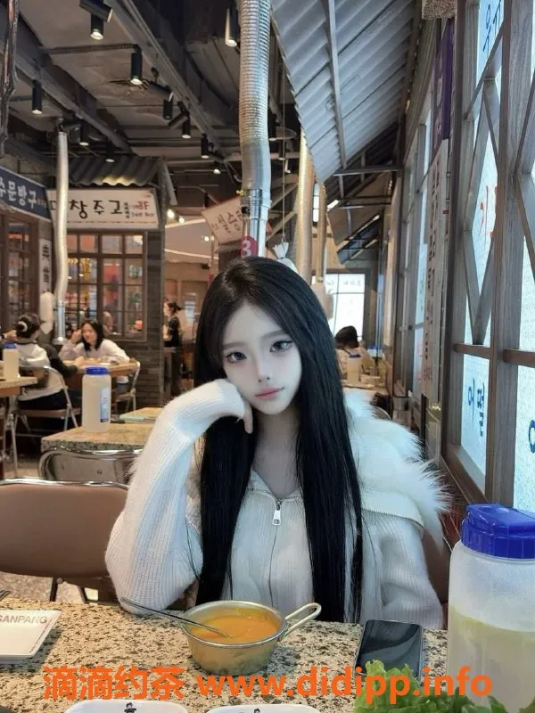 杭州楼凤-西湖嫩妹小萱萱，颜值爆表，P500！