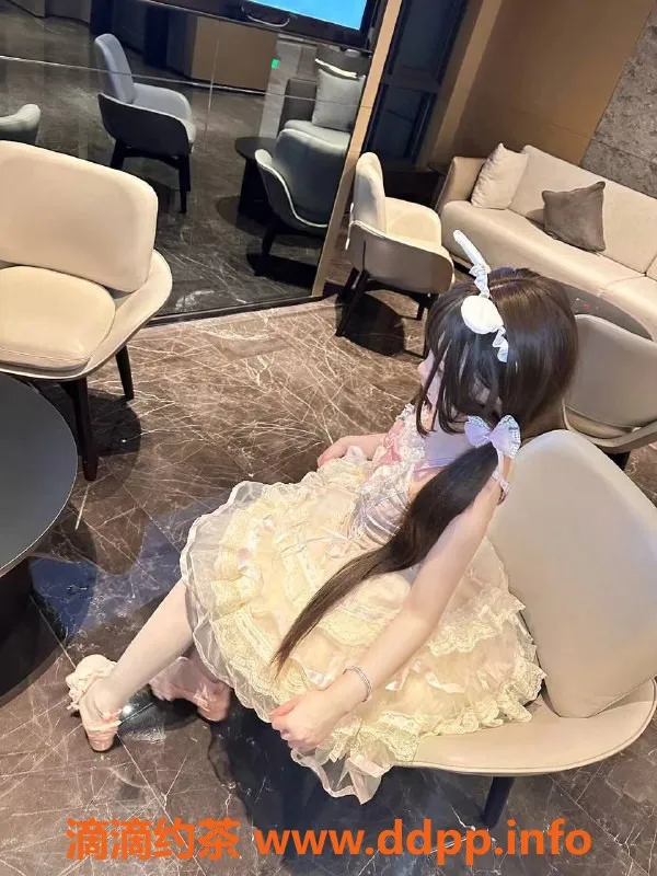 广州楼凤-海珠嫩妹哥布林，COS风格诱惑仅需1000元