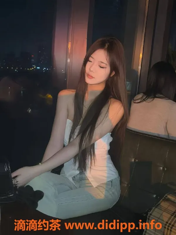 深圳楼凤-龙岗坂田芊阡，课费1200p，超值体验！