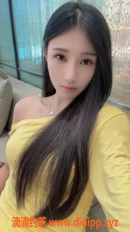 深圳楼凤-深圳希希，18岁长腿嫩妹，1500起约会