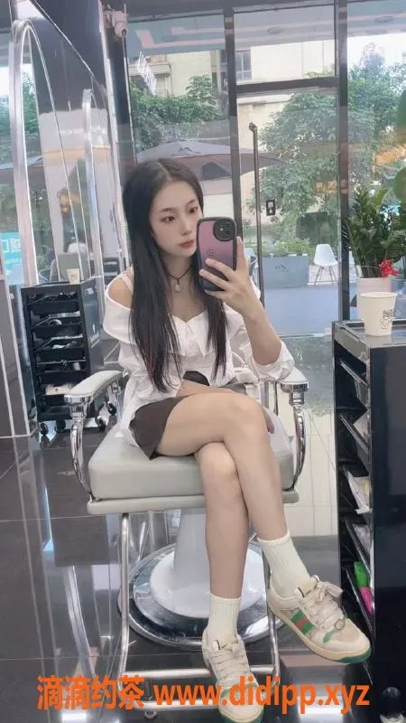 广州楼凤-白云嫩妹曦曦，600元服务体验