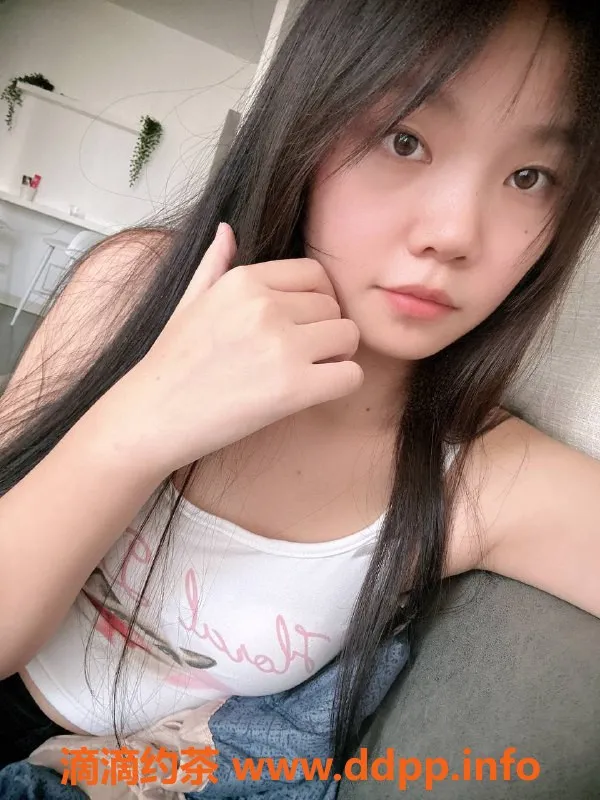 广州楼凤-海珠嫩妹可欣，视频验证800元享受服务