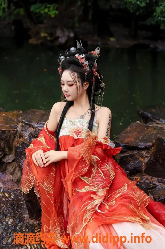 广州楼凤-番禺嫩妹琳琳，700元享优质服务