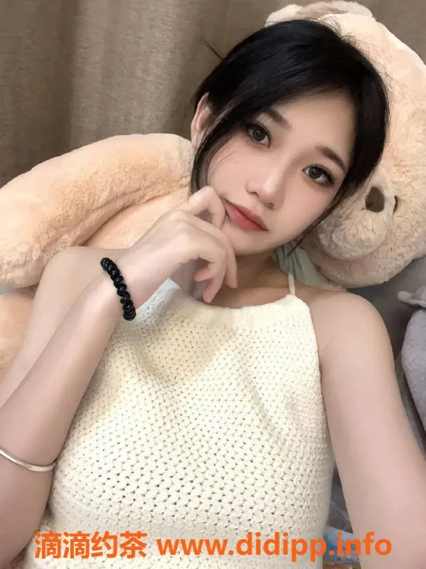 深圳楼凤-深圳南山啾啾，19岁170高挑嫩妹，千元档服务