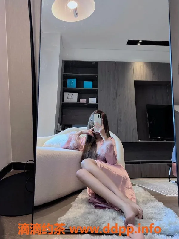 杭州spa会所-滨江区21岁鑫蕊，176cm高挑秘书，1000元轻松享受