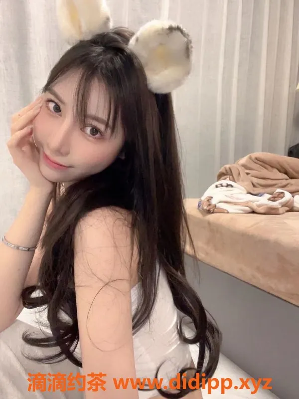 杭州楼凤-上城区夏蓁蓁，纯情可御姐，身高162，40KG热情服务