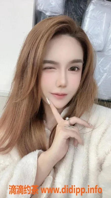 杭州楼凤-上城区娜美：168cm中俄混血，限时特惠体验