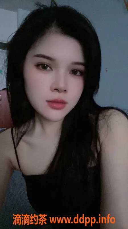 广州楼凤-白云小语23岁，身高165cm，46kg激情服务