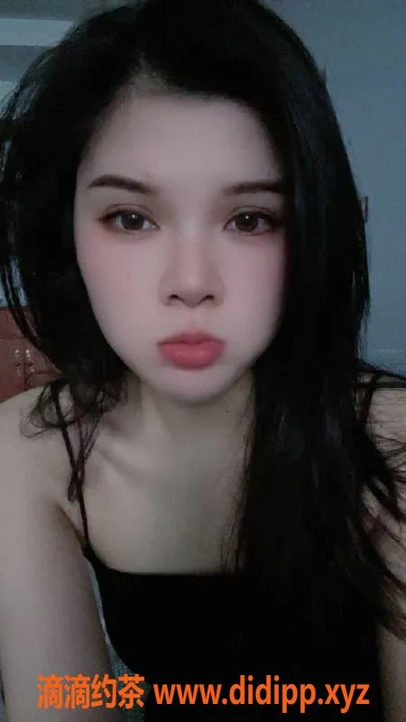 广州楼凤-白云小语23岁，身高165cm，46kg激情服务