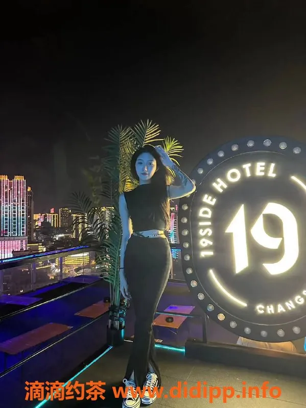 杭州楼凤-上城区19岁嫩妹佳佳，优质服务1200元起