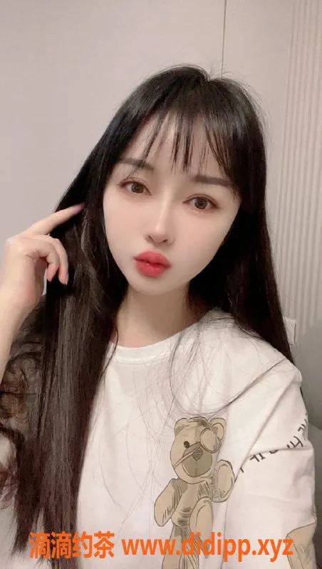 广州楼凤-天河晚晚，500元超值人妻体验