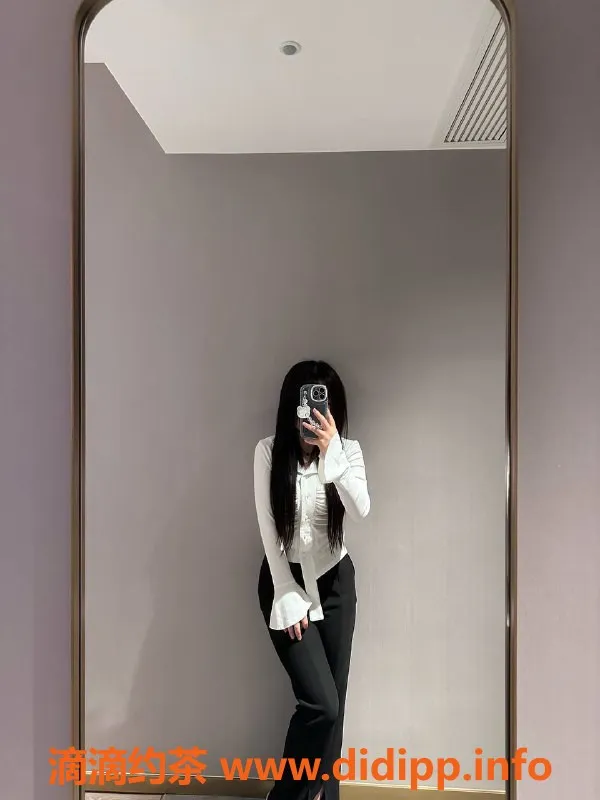 杭州上门服务资源信息,上城区梦梦，160cm白嫩嫩妹上门服务