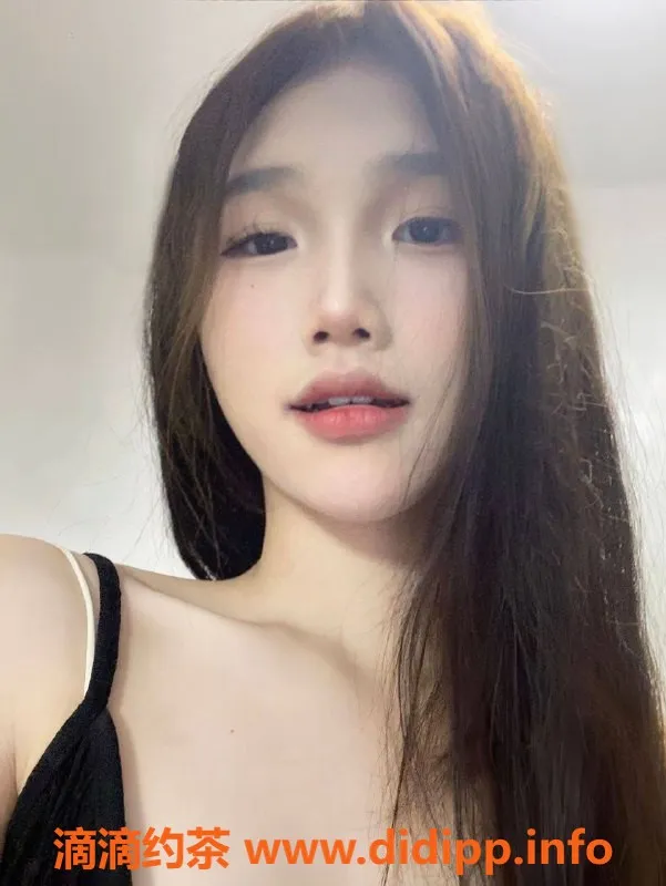 深圳楼凤-宝安小娜，舌吻调情700元起