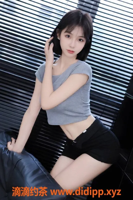 深圳楼凤-深圳南山小柠檬，21岁165c，诱惑服务等你来体验！