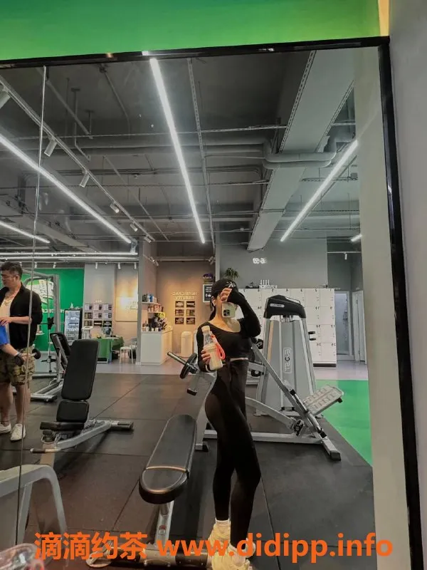 深圳楼凤-龙华健身小姐姐日儿，千元以上服务