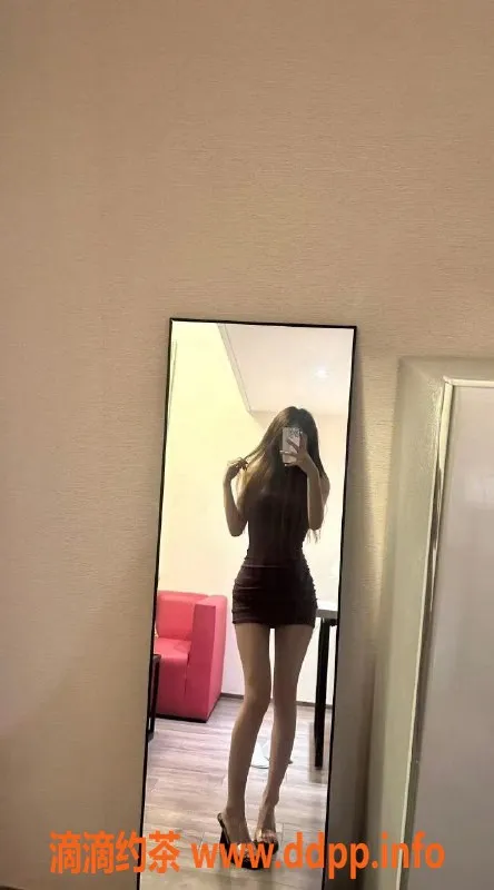 厦门楼凤-思明世贸附近平面模特，20岁，简单服务只要69