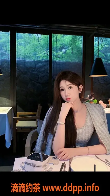 杭州楼凤-24岁雪儿，身高163厘米，43公斤超高服务体验