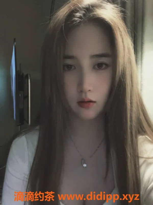 广州楼凤-天河嫩妹樱桃，550一小时的视频验证款