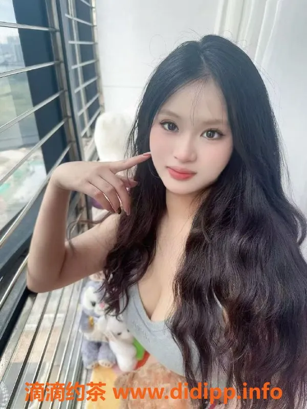 广州楼凤-海珠嫩妹映雪，8P服务大胸长腿等你体验