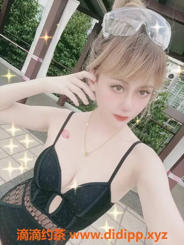 深圳楼凤-罗湖Vivi：800元视频验证，超棒体验等你来！