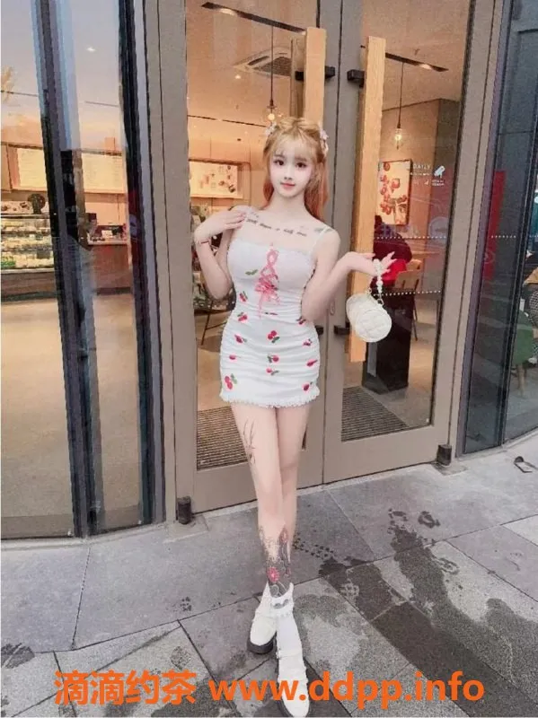 上海楼凤-闵行18岁嘟嘟，48KG大胸嫩妹，超值服务体验