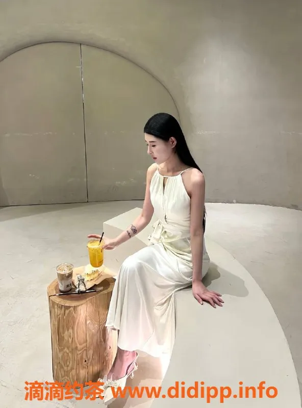 厦门楼凤-厦门思明区月之兔，颜值型服务，170高挑美女