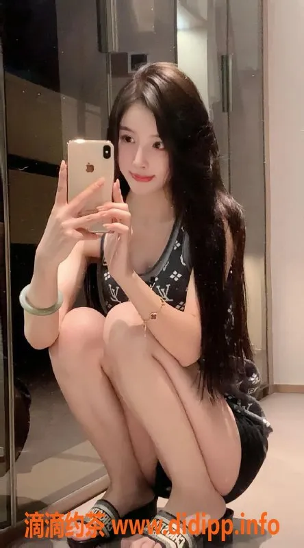 广州楼凤-天河大胸御姐思思，8P视频验证等你体验