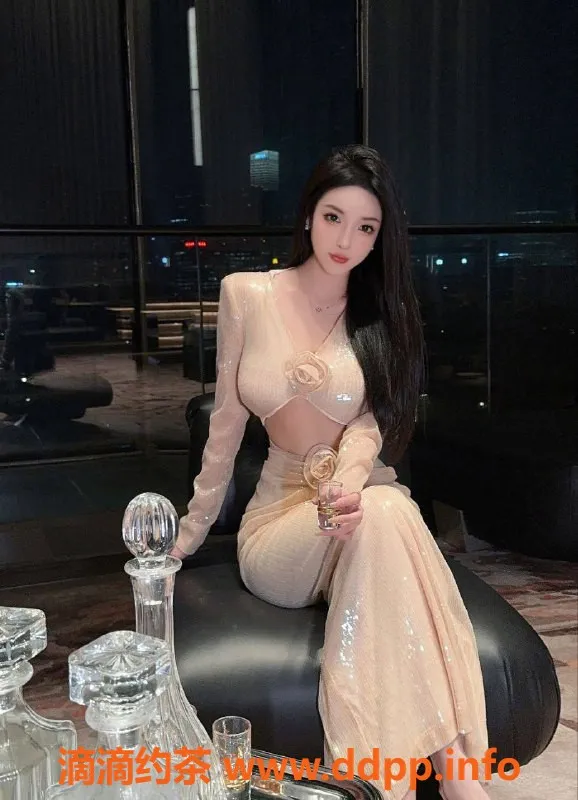 杭州上门服务-拱墅区金晨熙，23岁36D小姐姐，服务亲胸等