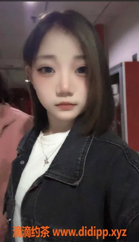 成都楼凤-成都哆哆，18岁匀称妹儿，500元体验服务