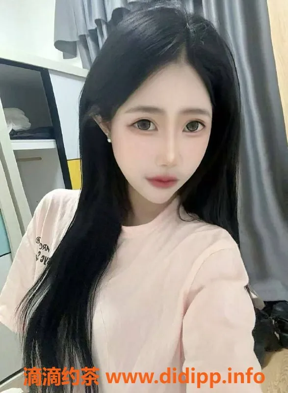 深圳楼凤-南山嫩妹小颜 六九蛇吻引诱体验